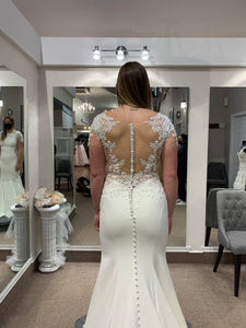Allure Bridals '9773' wedding dress size-06 NEW