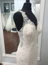 Load image into Gallery viewer, Mori Lee &#39;8115&#39; wedding dress size-04 PREOWNED
