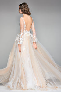 Watters 'Saros' size 8 new wedding dress back view on model