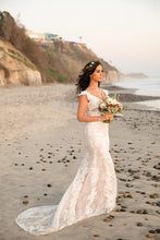 Load image into Gallery viewer, Whispers &amp; Echoes &#39;Milano Gown&#39; wedding dress size-00 PREOWNED
