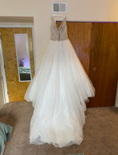 Load image into Gallery viewer, Sottero and Midgley &#39;Bardot&#39; wedding dress size-10 PREOWNED
