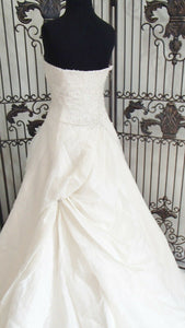 Maggie Sottero 'Haute Couture' wedding dress size-06 NEW