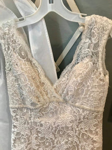 Davids Bridal ' Beaded Lace Trumpet' size 10 new wedding dress front view on hanger