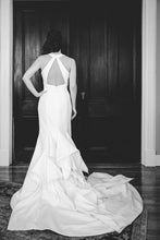 Load image into Gallery viewer, Allison Webb &#39;Blair- Style # 4908&#39; wedding dress size-04 PREOWNED
