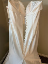 Load image into Gallery viewer, tulle &#39;Erin&#39; wedding dress size-08 SAMPLE
