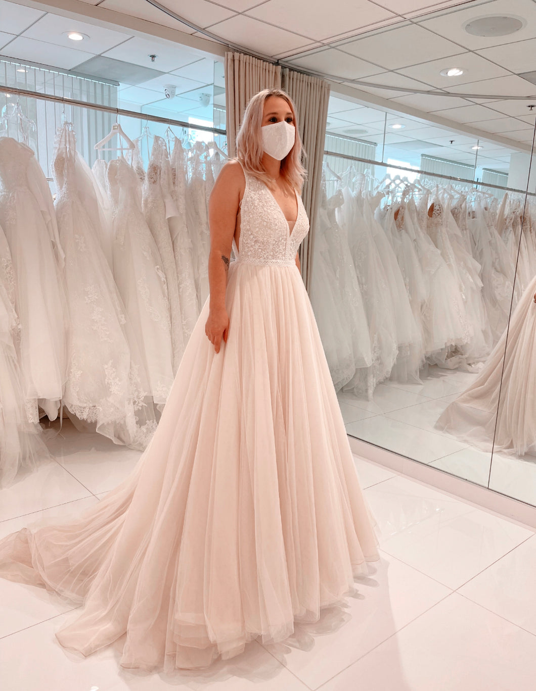aire barcelona 'WUTNAV BG4655 CAM' wedding dress size-06 NEW