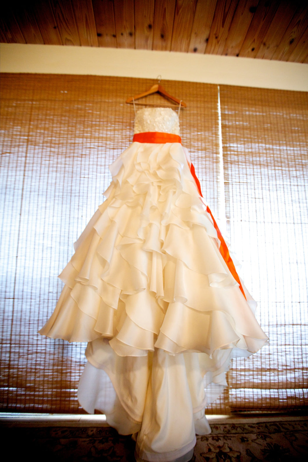 Jim Hjelm '8962' wedding dress size-04 PREOWNED