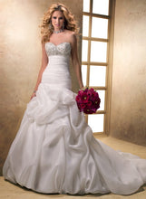 Load image into Gallery viewer, Maggie Sottero &#39;Raegan&#39; wedding dress size-04 NEW
