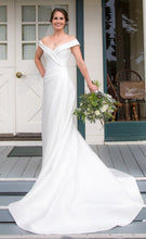 Load image into Gallery viewer, Ines Di Santo &#39;Vega&#39; wedding dress size-08 PREOWNED
