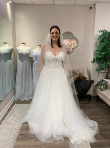 Allure '9565' wedding dress size-10 SAMPLE