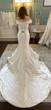 Load image into Gallery viewer, Rebecca Ingram &#39;Josie&#39; wedding dress size-08 PREOWNED
