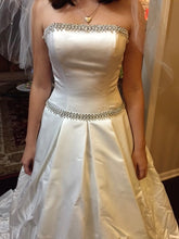 Load image into Gallery viewer, Paula Varsalona &#39;Custom Strapless Beaded Ball Gown&#39; wedding dress size-06 NEW
