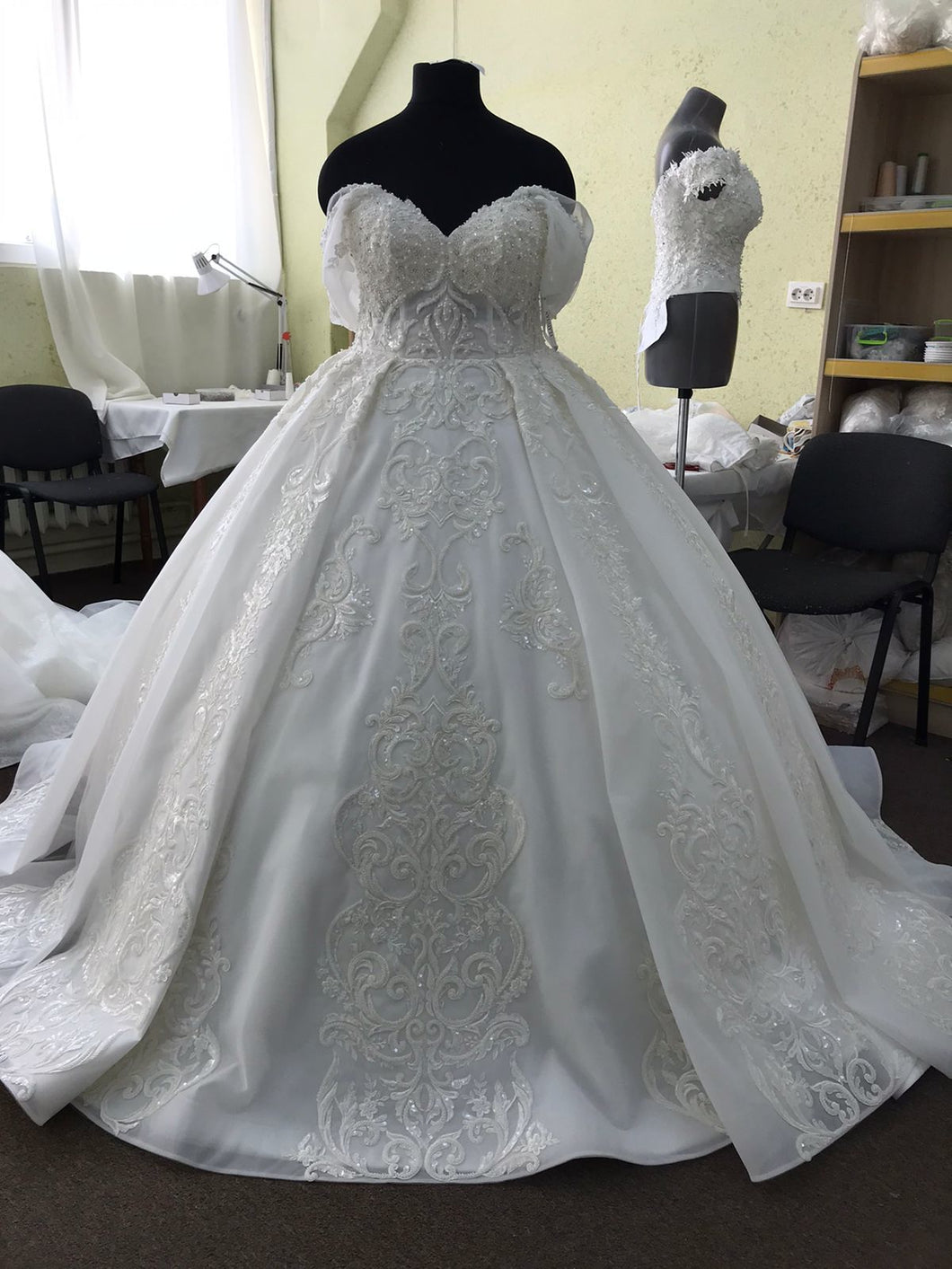 Vladiyan  'Ballgown' wedding dress size-10 NEW