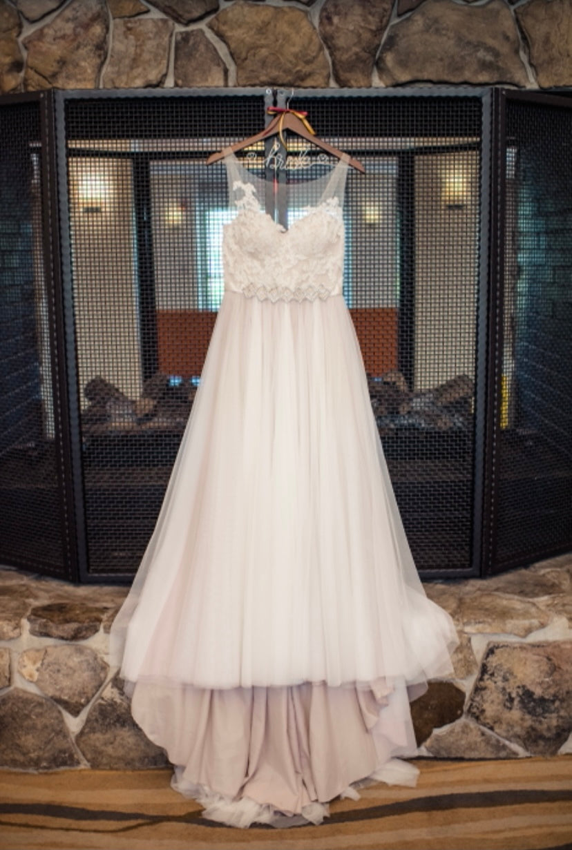 Watters 'Azriel' wedding dress size-08 PREOWNED