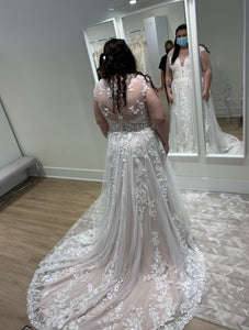 Madi Lane 'Blossom' wedding dress size-16 PREOWNED