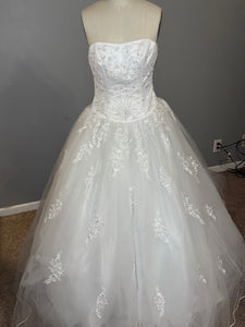 Morilee '12604' wedding dress size-04 PREOWNED