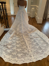 Load image into Gallery viewer, Marchesa &#39;Custom&#39; size 2 used wedding dress back view on bride
