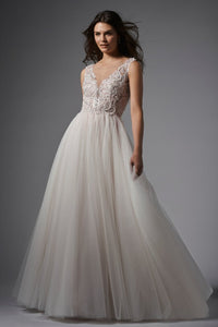 Watters 'Custom' size 12 new wedding dress front view on model