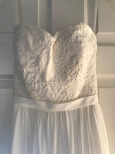 Robert Bullock 'Varro' size 0 new wedding dress front view on hanger