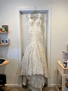 Matthew Christopher 'Sofia' wedding dress size-08 PREOWNED