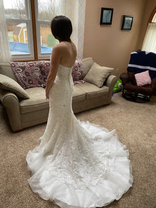 Galina Signature 'Ven Style' wedding dress size-04 NEW
