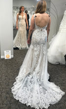 Load image into Gallery viewer, Essense of Australia &#39;Samantha&#39; wedding dress size-12 PREOWNED
