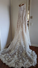Load image into Gallery viewer, Maggie Sottero &#39;Ryker&#39; wedding dress size-08 NEW
