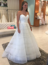 Load image into Gallery viewer, Hayley Paige &#39;Lily&#39; size 8 used wedding dress front view on bride

