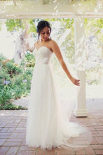 Load image into Gallery viewer, Watters &#39;Wtoo&#39; wedding dress size-02 PREOWNED
