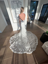 Load image into Gallery viewer, Ines Di Santo &#39;Juno&#39; wedding dress size-02 NEW
