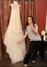 Load image into Gallery viewer, JUSTIN ALEXANDER &#39;99028&#39; wedding dress size-04 PREOWNED
