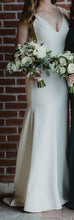 Load image into Gallery viewer, Sarah Seven &#39;Belmont&#39; wedding dress size-08 PREOWNED
