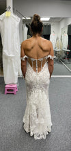 Load image into Gallery viewer, Galia lahav &#39;G305&#39; wedding dress size-06 PREOWNED
