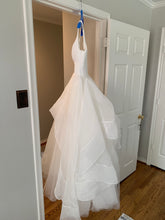 Load image into Gallery viewer, JUSTIN ALEXANDER &#39;88093&#39; wedding dress size-12 NEW
