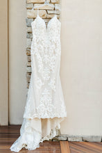 Load image into Gallery viewer, Maggie Sottero &#39;Tuscany Lynette &#39; wedding dress size-14 PREOWNED
