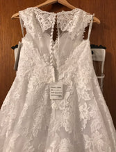 Load image into Gallery viewer, David&#39;s Bridal &#39;WG3850&#39; wedding dress size-04 NEW
