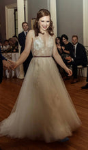 Load image into Gallery viewer, Willowby &#39;Lainie&#39; wedding dress size-04 PREOWNED
