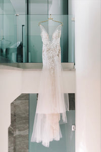 Berta 'Fall/Winter 2018 - 119' size 2 used wedding dress front view on hanger