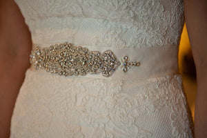 La Sposa '3797783' size 10 used wedding dress front view close up of belt