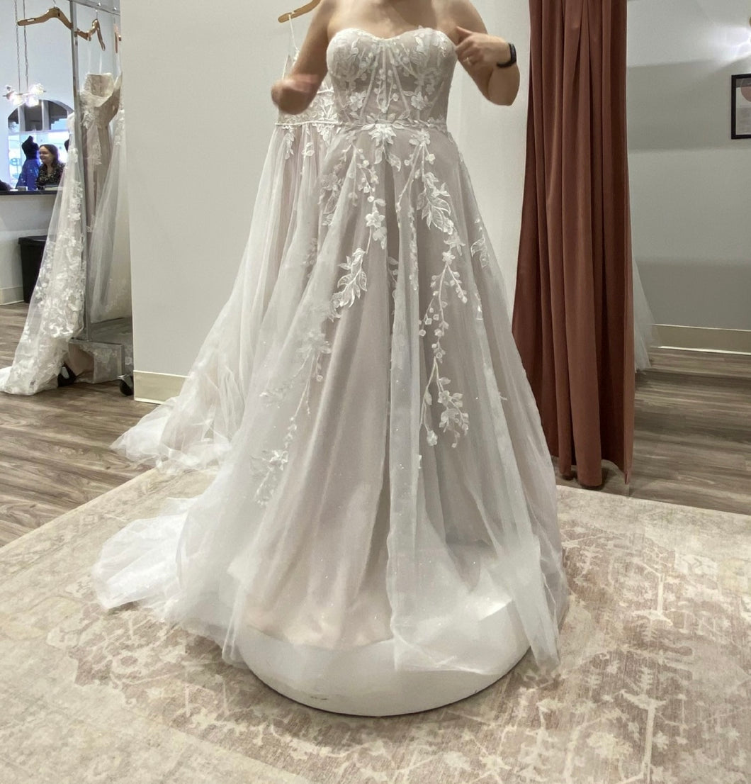 Maggie Sottero 'Ainsleigh' wedding dress size-10 NEW