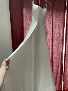 Essense of Australia 'D3460' wedding dress size-04 NEW