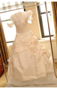 Monique Lhuillier 'Camelot' size 8 used wedding dress front view on hanger
