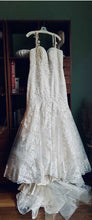 Load image into Gallery viewer, Casablanca &#39;BL376&#39; wedding dress size-18 NEW
