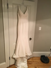 Load image into Gallery viewer, Matthew Christopher &#39;10510&#39; wedding dress size-04 NEW

