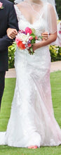 Load image into Gallery viewer, Pronovias &#39;Gambia&#39; wedding dress size-04 PREOWNED
