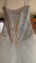 Load image into Gallery viewer, alfred angelo &#39;Ball gown&#39; wedding dress size-08 NEW

