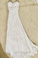 Load image into Gallery viewer, Vagabond Bridal &#39;Astral&#39; wedding dress size-10 NEW

