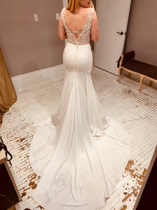 ALon Livne 'Savannah' wedding dress size-06 NEW