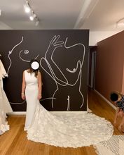 Load image into Gallery viewer, Pronovias &#39;Rua&#39; wedding dress size-06 NEW
