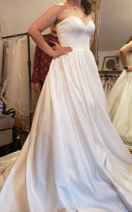 Ava Laurenne 'Addison' wedding dress size-08 PREOWNED